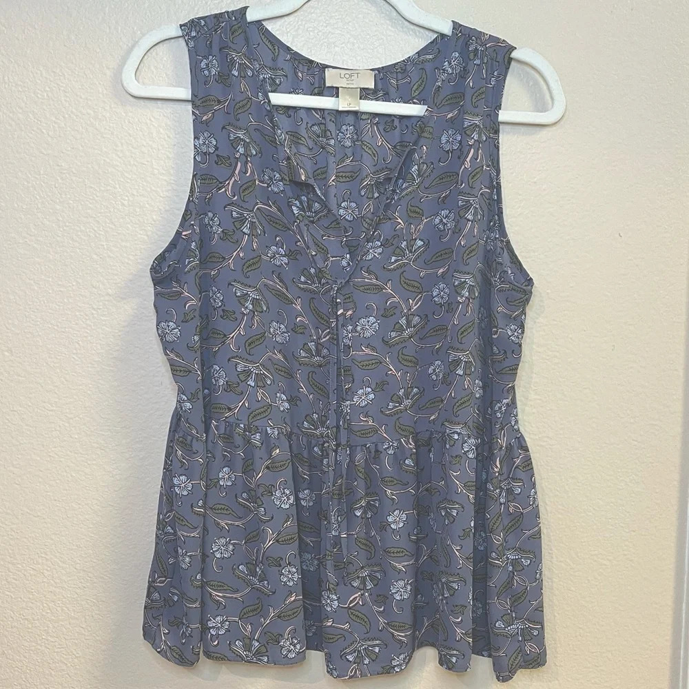LOFT, Women's Blouse, Sleveless, Peplum Top for Women, Relax Fit, Size LP